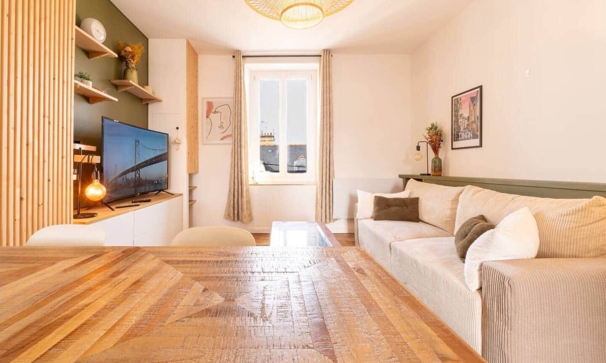 La Madeleine Apartment | Charming duplex near train station