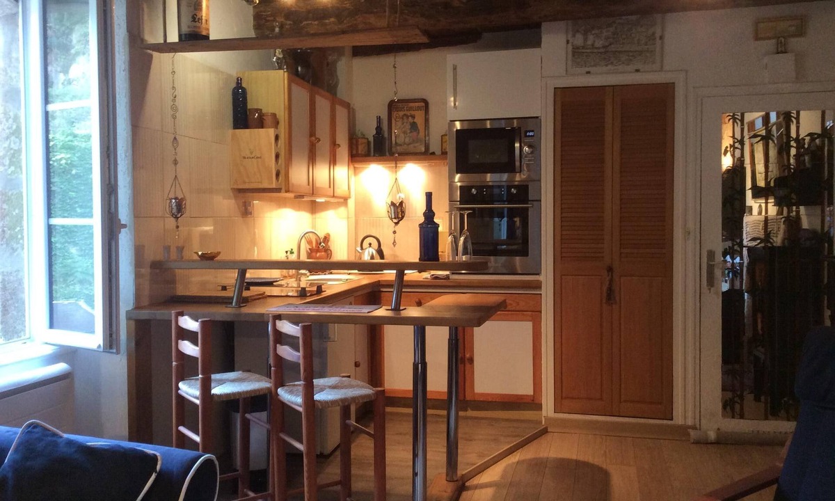 Lanvallay Apartment | Charming duplex Port de DINAN