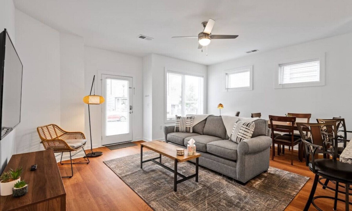 North Chesterfield Apartment | Charming Duplex Retreat in Old Town Manchester, VA