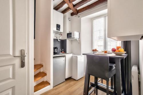 Quartier de la Porte-Saint-Denis Apartment | Charming Duplex Studio in the heart of Paris
