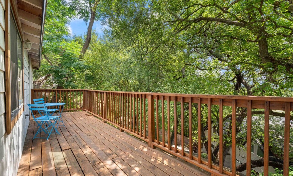 Rosewood House | Charming East Austin Retreat, Prime Location
