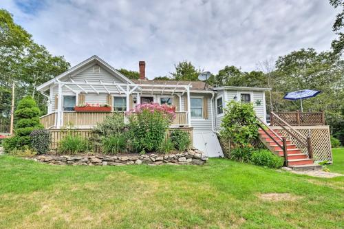 East Boothbay House | Charming East Boothbay Cottage with Large Yard!