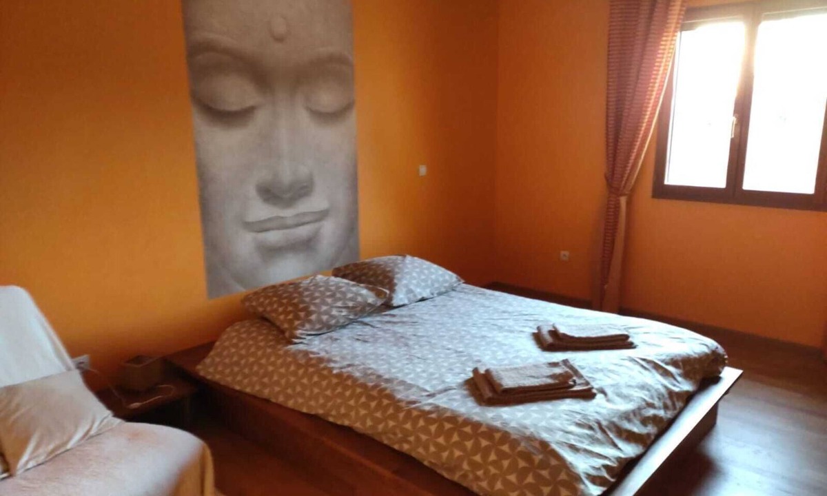 Nantoin House | Charming family home with jacuzzi, multi-sports pitch and gym