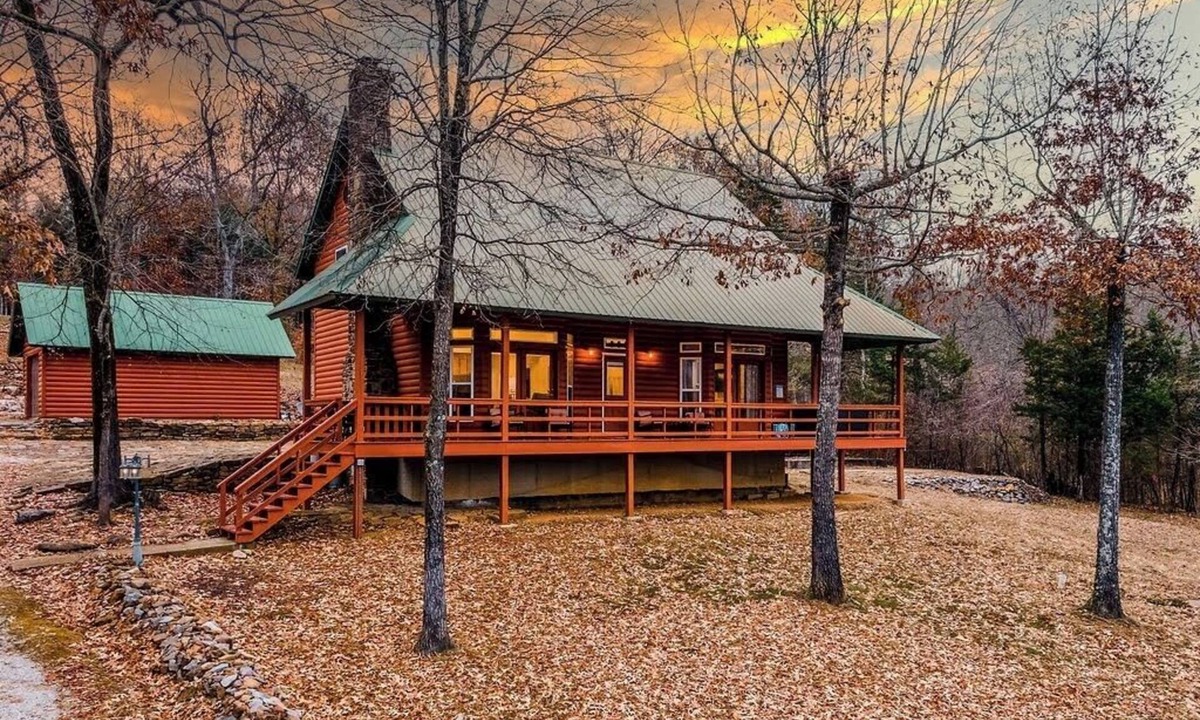 Jasper Cabin | Charming Family Farm House Buffalo River