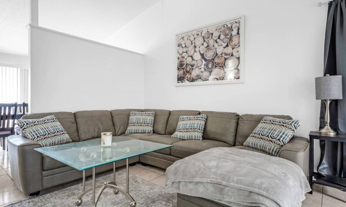 Oak Cliff House | Charming Family Home