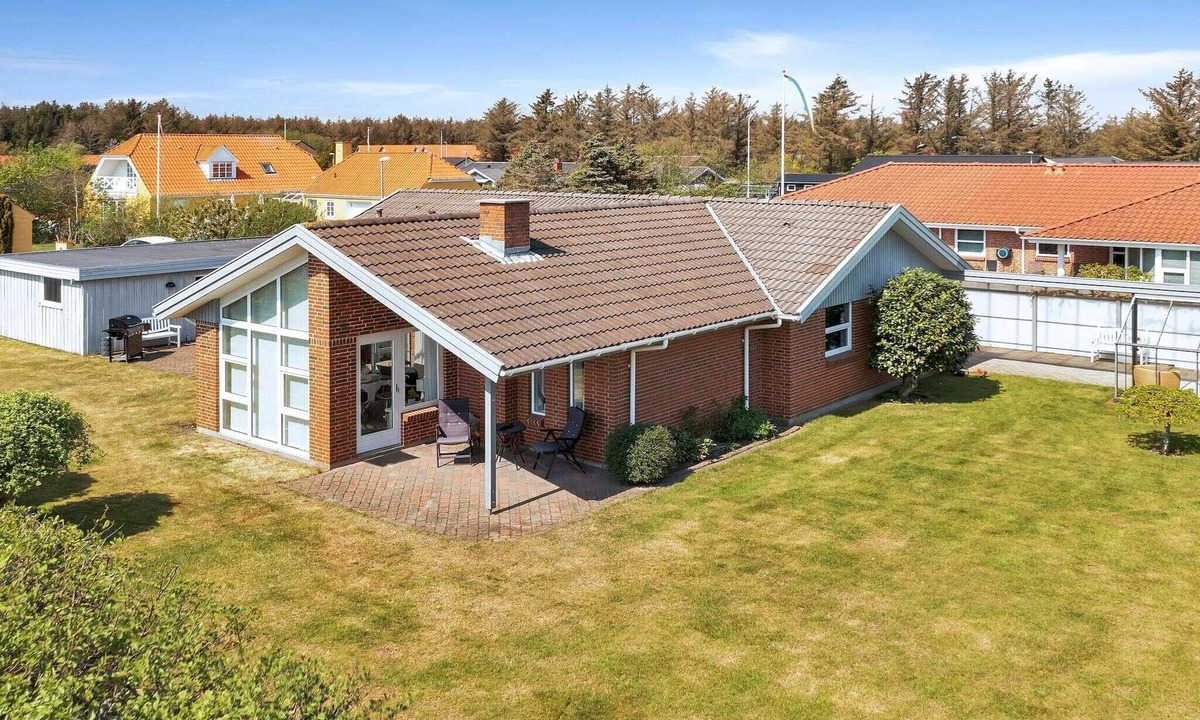 Lokken House | Charming Family Retreat - By Traum Ferienwohnungen