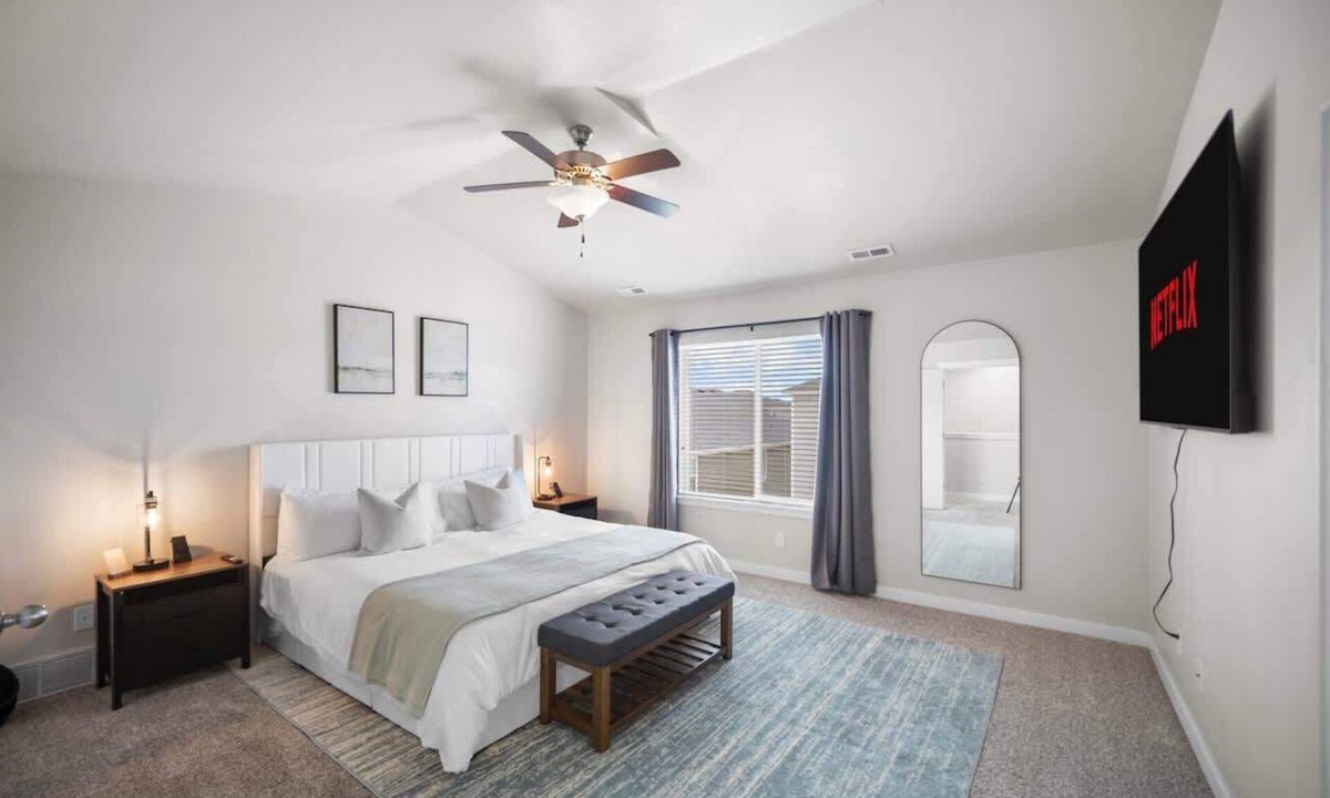 South Jordan House | Charming Family Stay w Arcade & Theatre! Centrally Located!