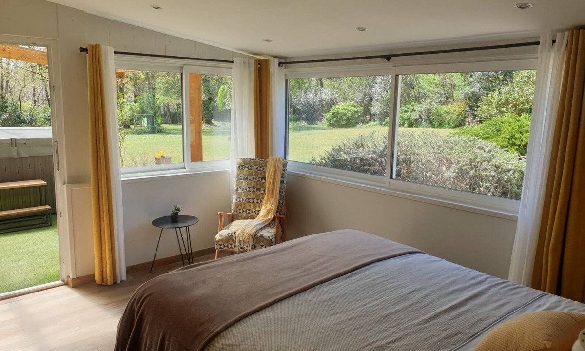 Noaillan House | Charming farmhouse in a green setting