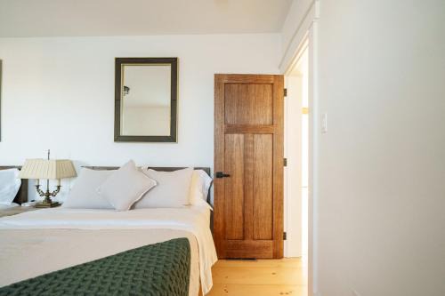 Witmer Apartment | Charming Farmhouse near Bird in Hand