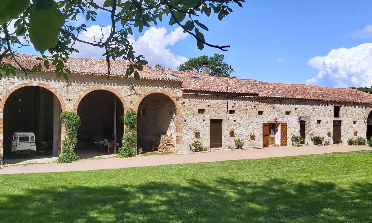 Calmont Cottage | Charming farmhouse Pool table, garden & fireplace Canal du Midi