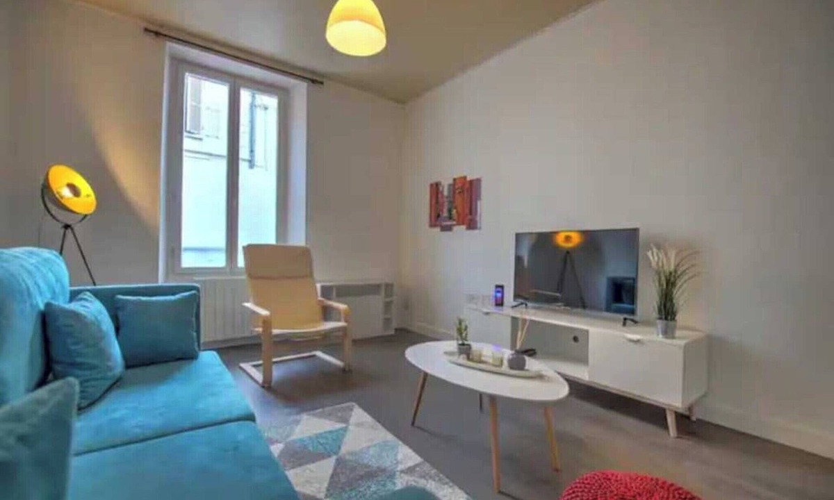 Montargis Apartment | Charming flat - 1BDR/4P - Montargis centre