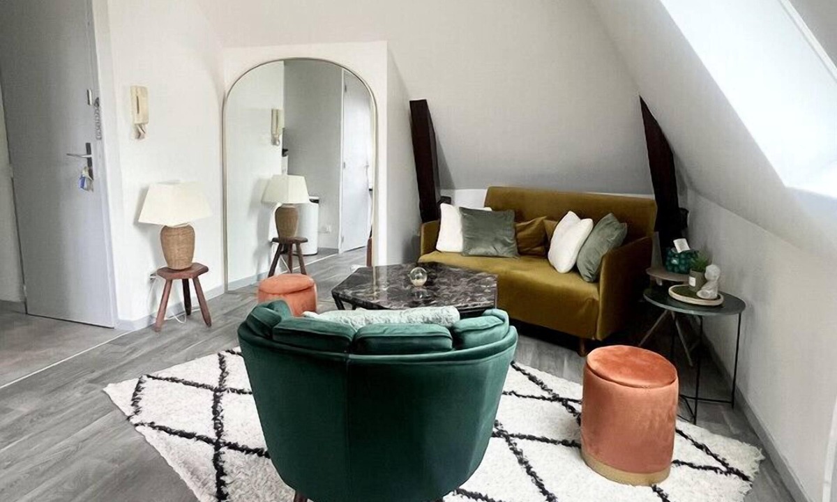 Douvres-la-Delivrande Apartment | Charming T2 in Douvres-la-Délivrande