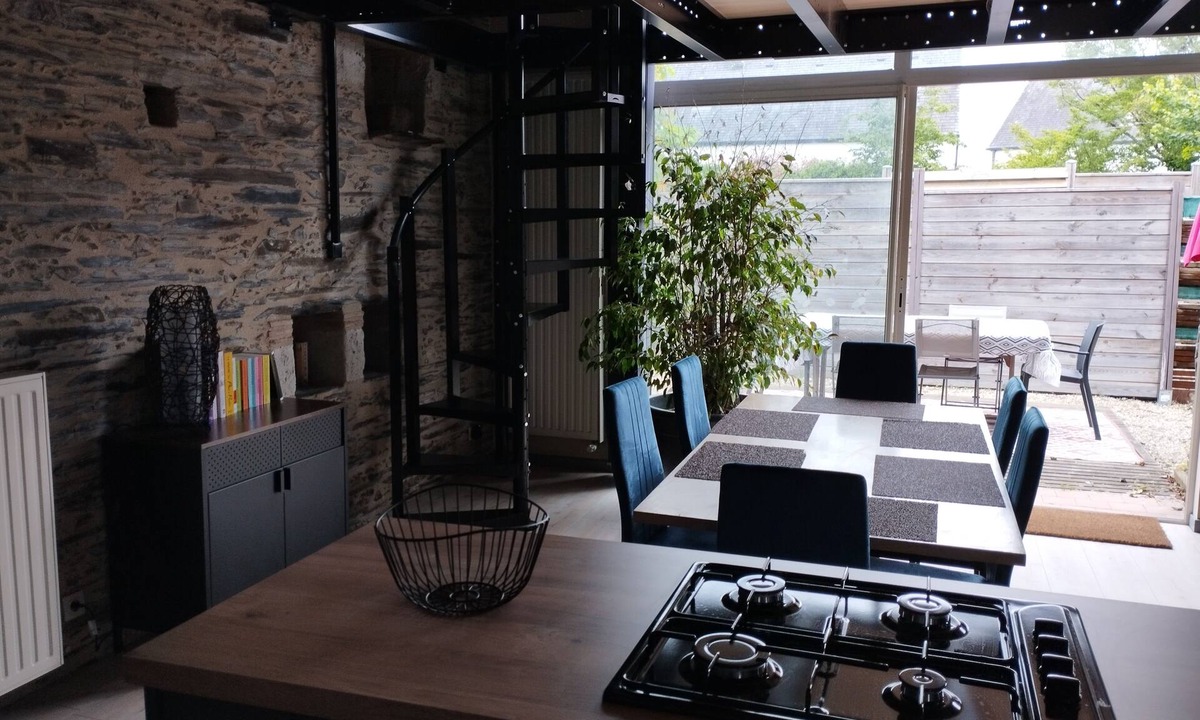 Saint-Jean-des-Mauvrets House | Charming Anjou house with shared pool