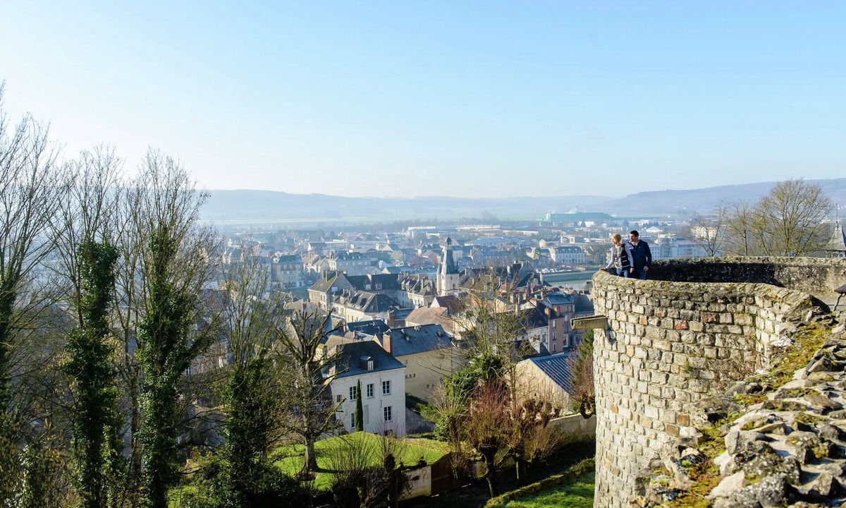 Mezy-Moulins House | Charming Holiday Home