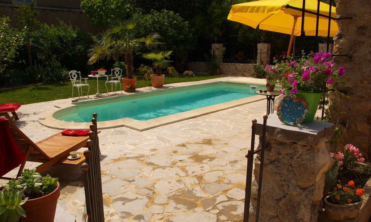 Saint Alban Auriolles Apartment | Charming studio with pool near Pont d’Arc – ideal for couples