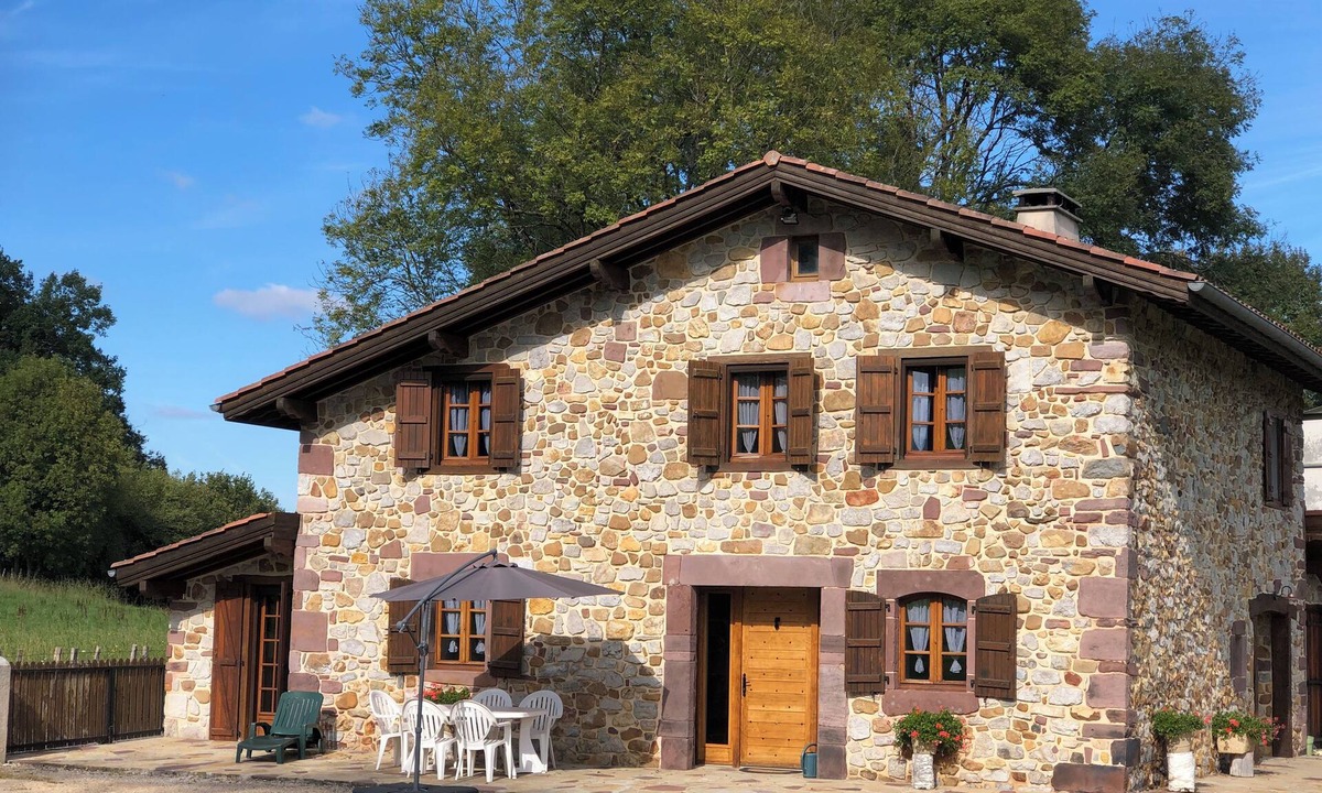 Saint-Jean-Pied-de-Port House | Charming character house, mountain view, excellent commodities