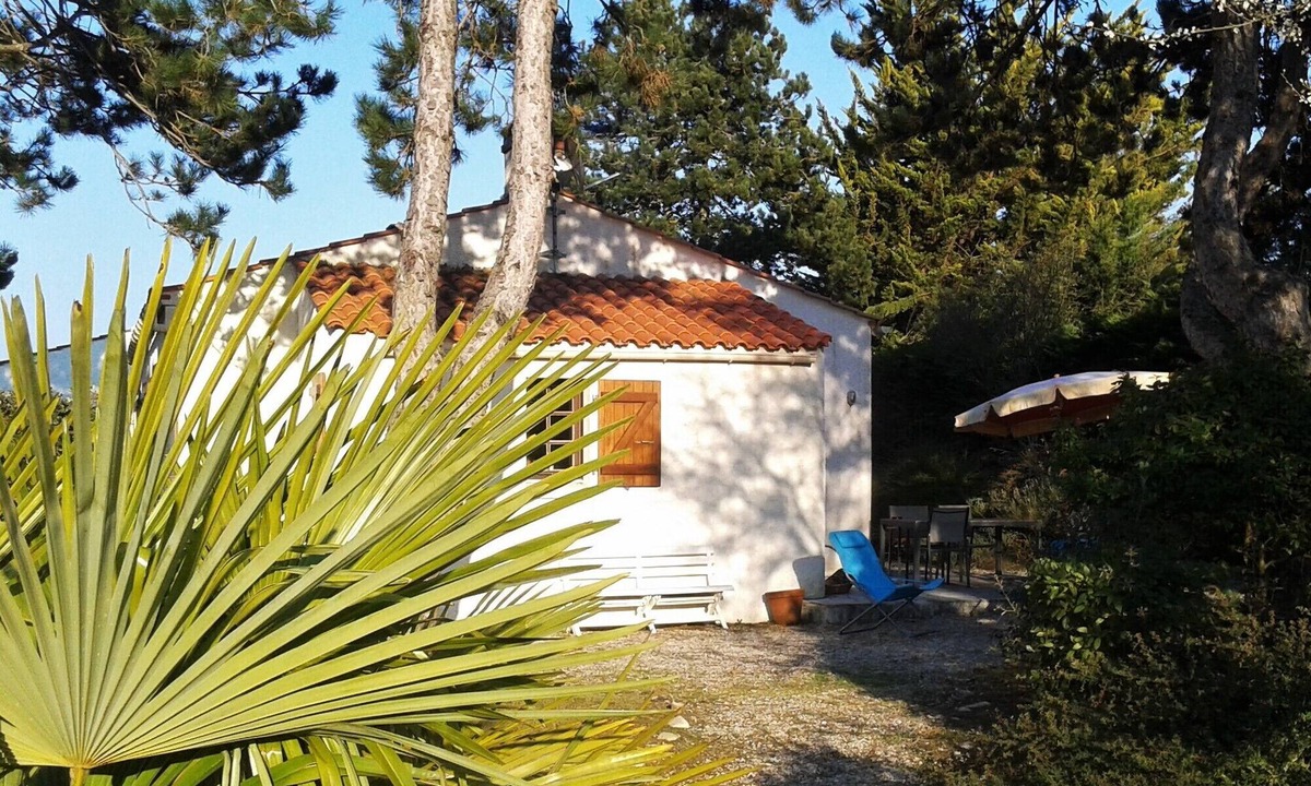 Saint-Vincent-sur-Jard House | Charming detached house close to the beach