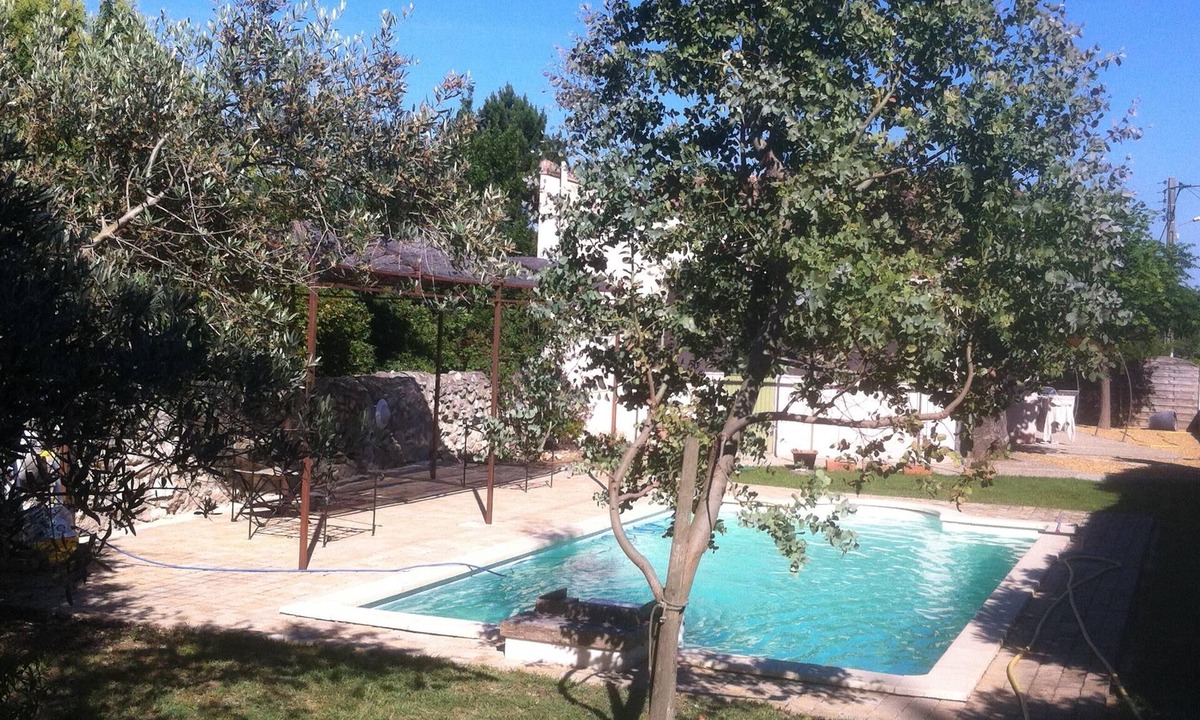 Villeneuve-les-Avignon Apartment | Charming, detached, 5mn walk from the center + CLIM