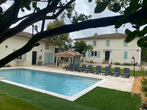 Barry-d'Islemade House | Charming French Countryside Escape with Pool