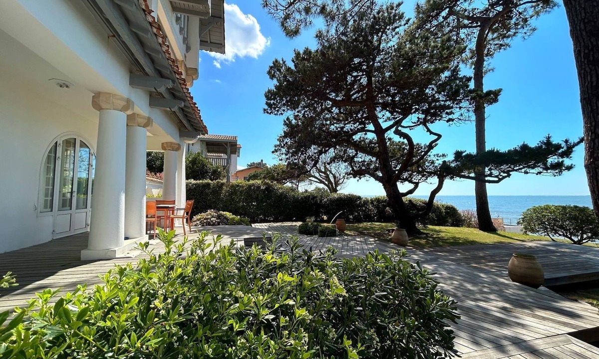 La Teste-de-Buch Villa | Charming front-line villa. Private access Bassin