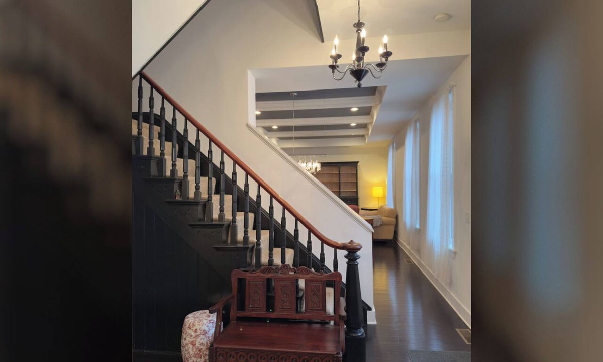 Mansion Hill House | Charming Full-House Conveniently-Located