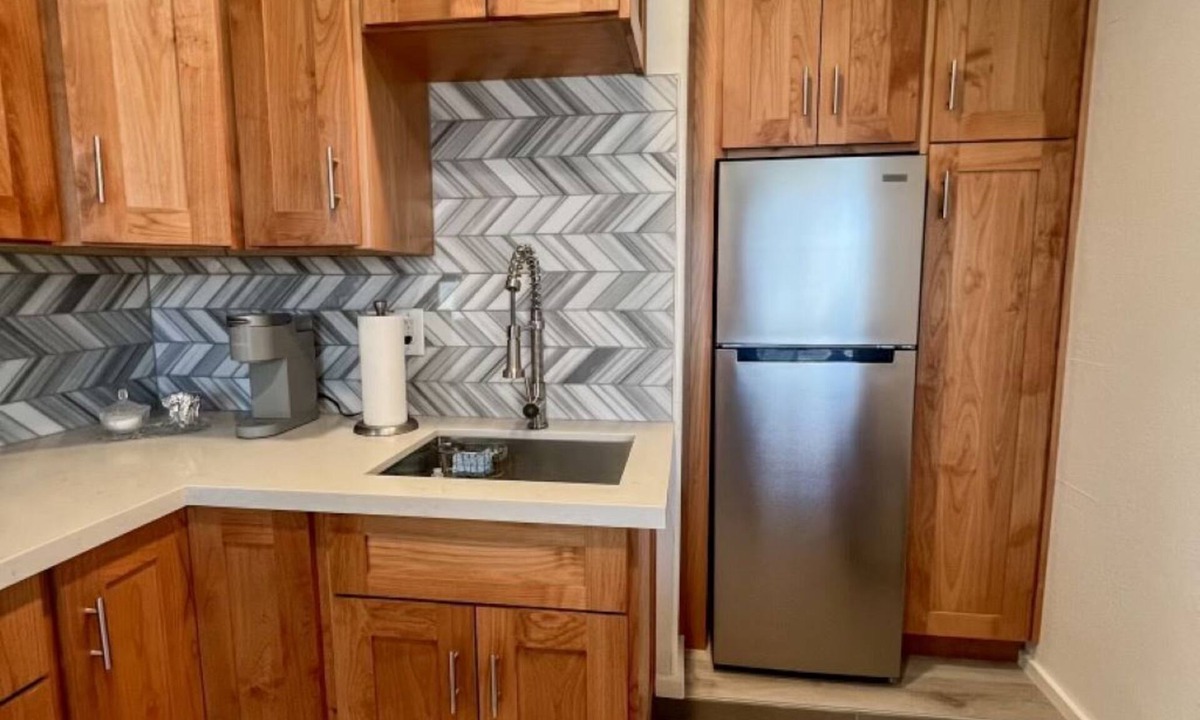 Glendale Apartment | Charming Fully Furnished Studio
