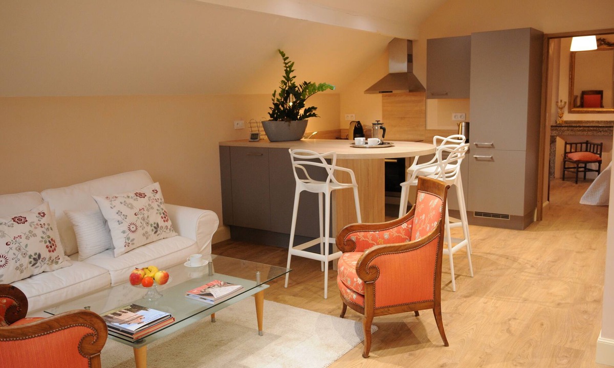 Marssac-sur-Tarn Cottage | Charming furnished apartment in a 19th castlemanor close to Albi