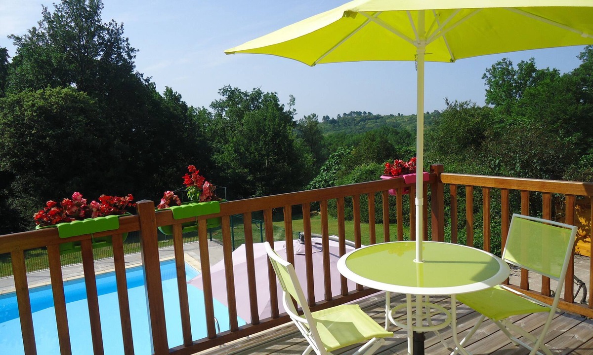 Marminiac Apartment | Charming Gariotte gîte (70m2 loft) in a quiet wooded setting