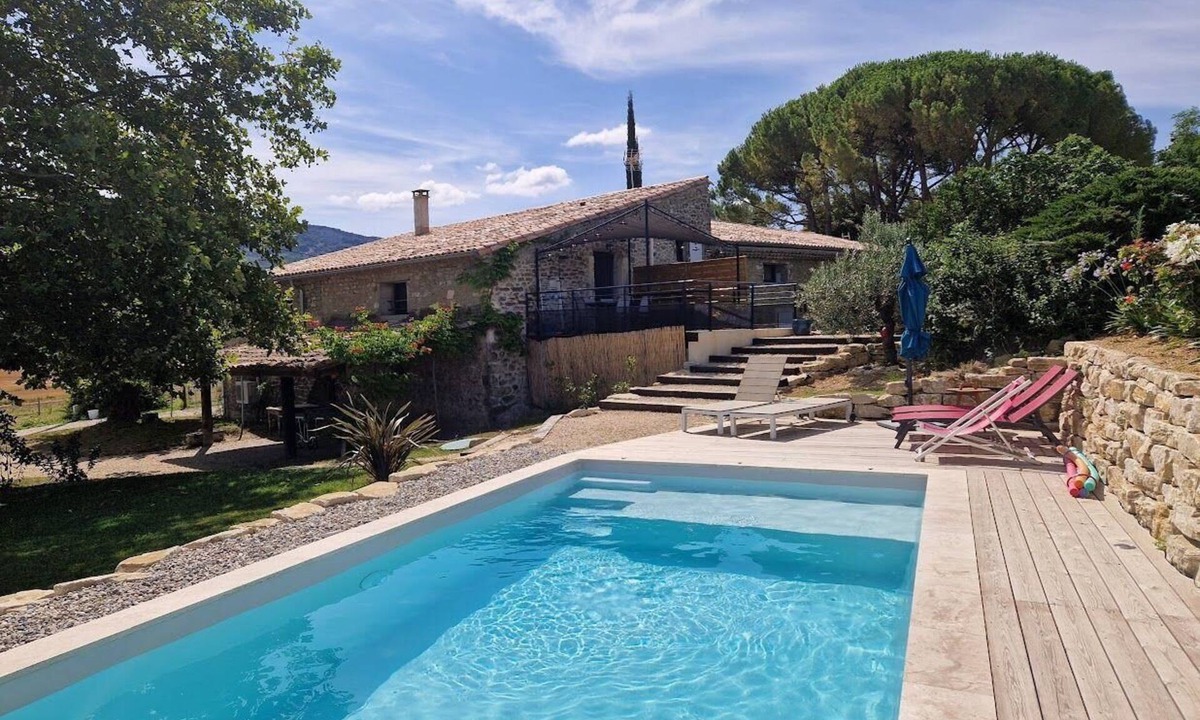 La Begude-de-Mazenc House | Charming gite La Martinelle