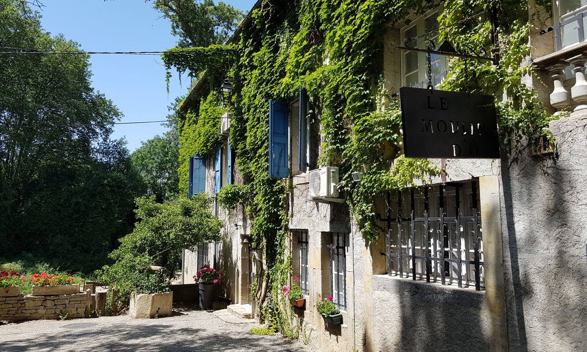 Pezens House | Charming gite au moulin for 2pers