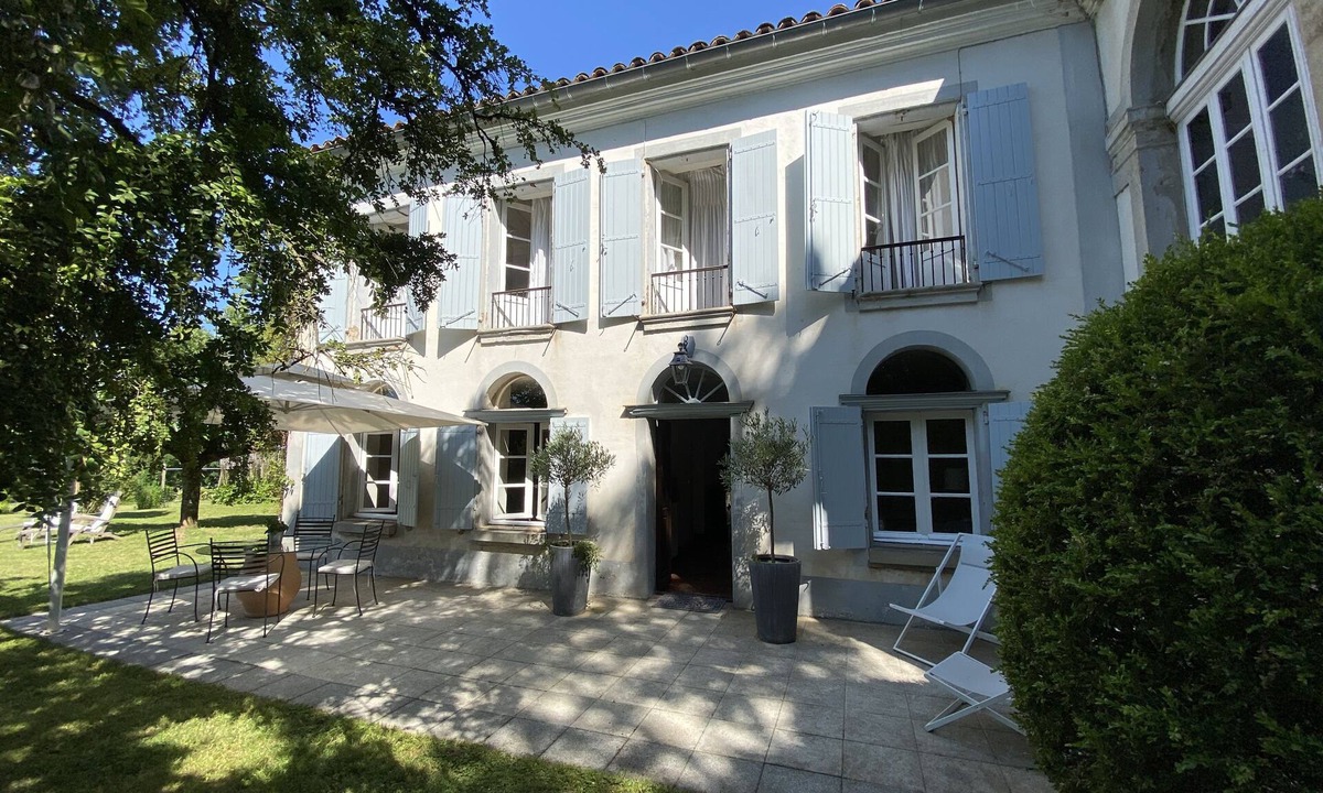 Marssac-sur-Tarn House | CHARMING GITE ON THE TARN WITH PADDLE AND PEDALO