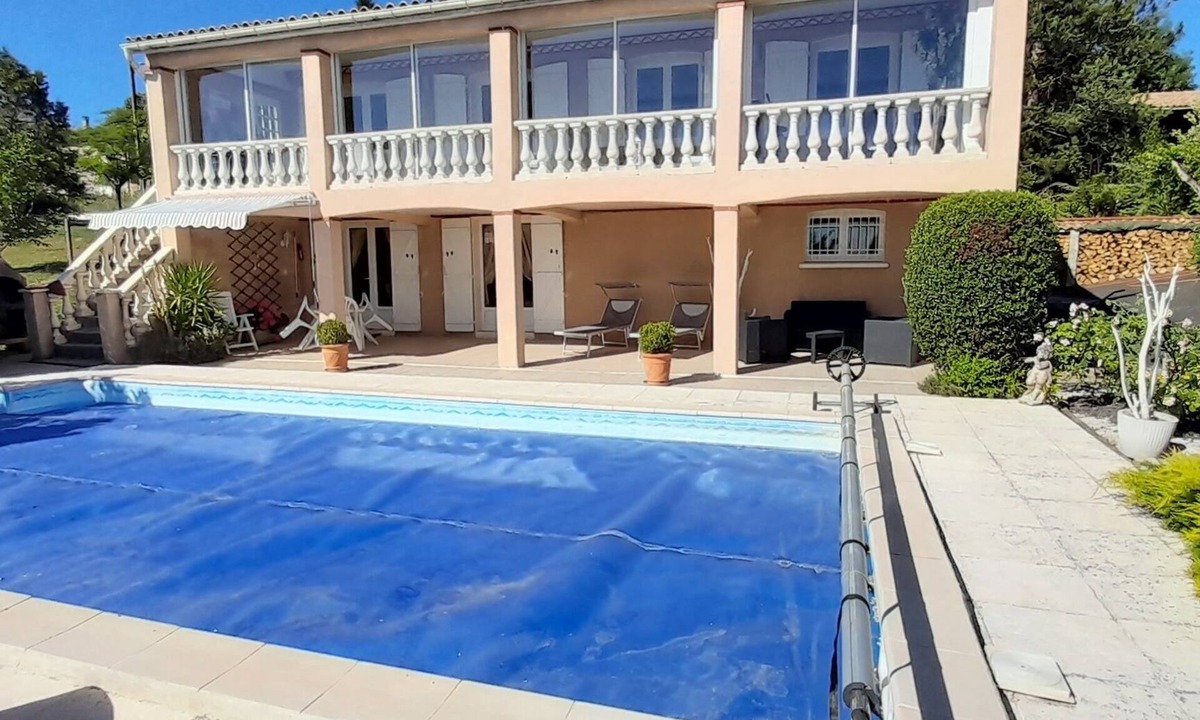 Aussac Apartment | Charming gite with private pool and panoramic view over the countryside