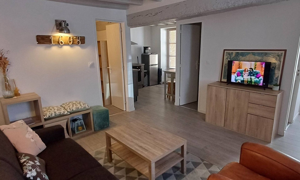Le Pouliguen Apartment | Charming ground floor apartment located 50m from the port of Le Pouliguen.