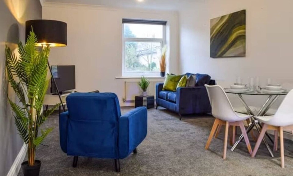 Honley Apartment | Charming Ground-Floor Flat