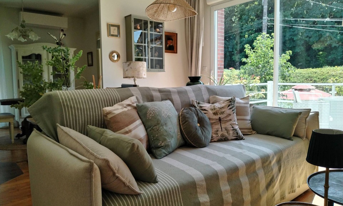 Montargis Bed & Breakfast | Charming Guest Room in Montargis