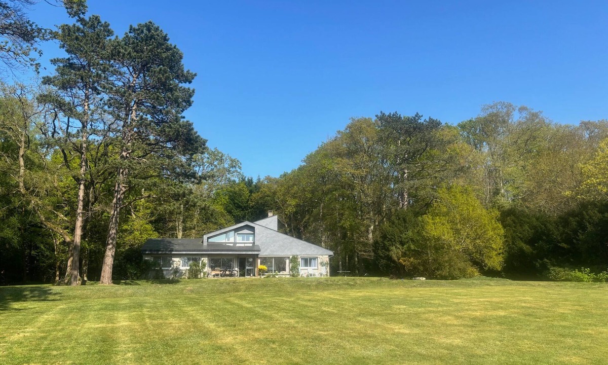 Varengeville-sur-Mer House | Charming house set in a landscaped garden close to the sea.