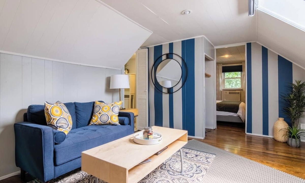 West Plaza Apartment | Charming Hideaway in Westport | 16
