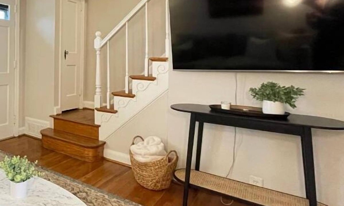 Old Town West House | Charming Historic Rowhome - 1 block to Metro and Shops + Free Parking!