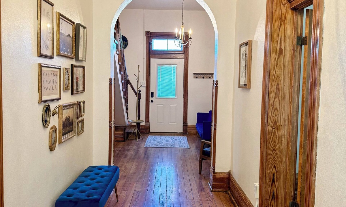 Amistad National Recreational Area House | Charming Historical 4BR Home in Central Del Rio