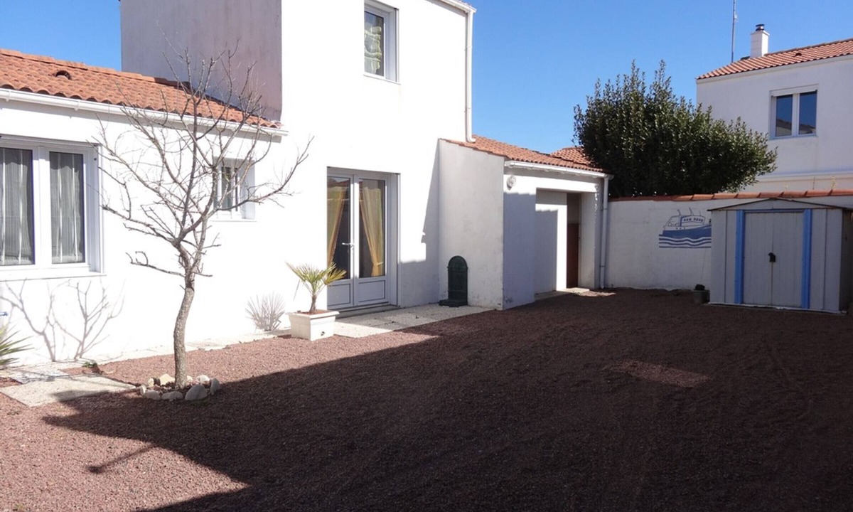 LʼAiguillon-sur-Mer House | Charming house near center, 5 ppl, garden