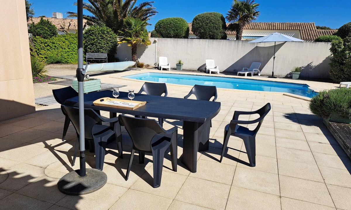 Saint-Jean-de-Monts House | Charming house for 6 people, quiet residence with private pool