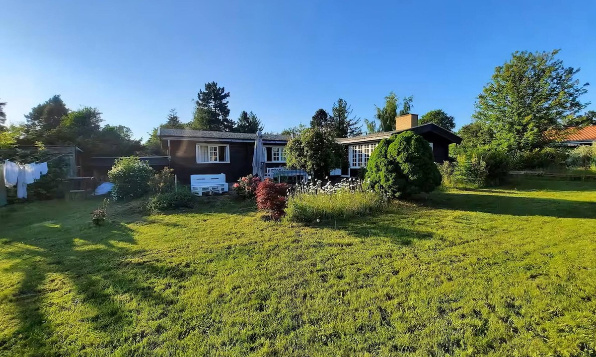 Kirke Hyllinge House | Charming holiday home with a large lovely garden