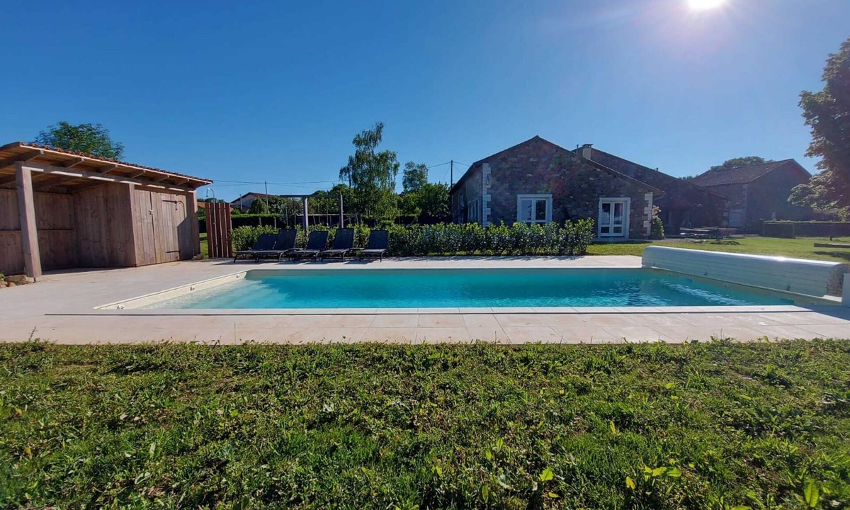 Rouzede House | Charming holiday home with private pool