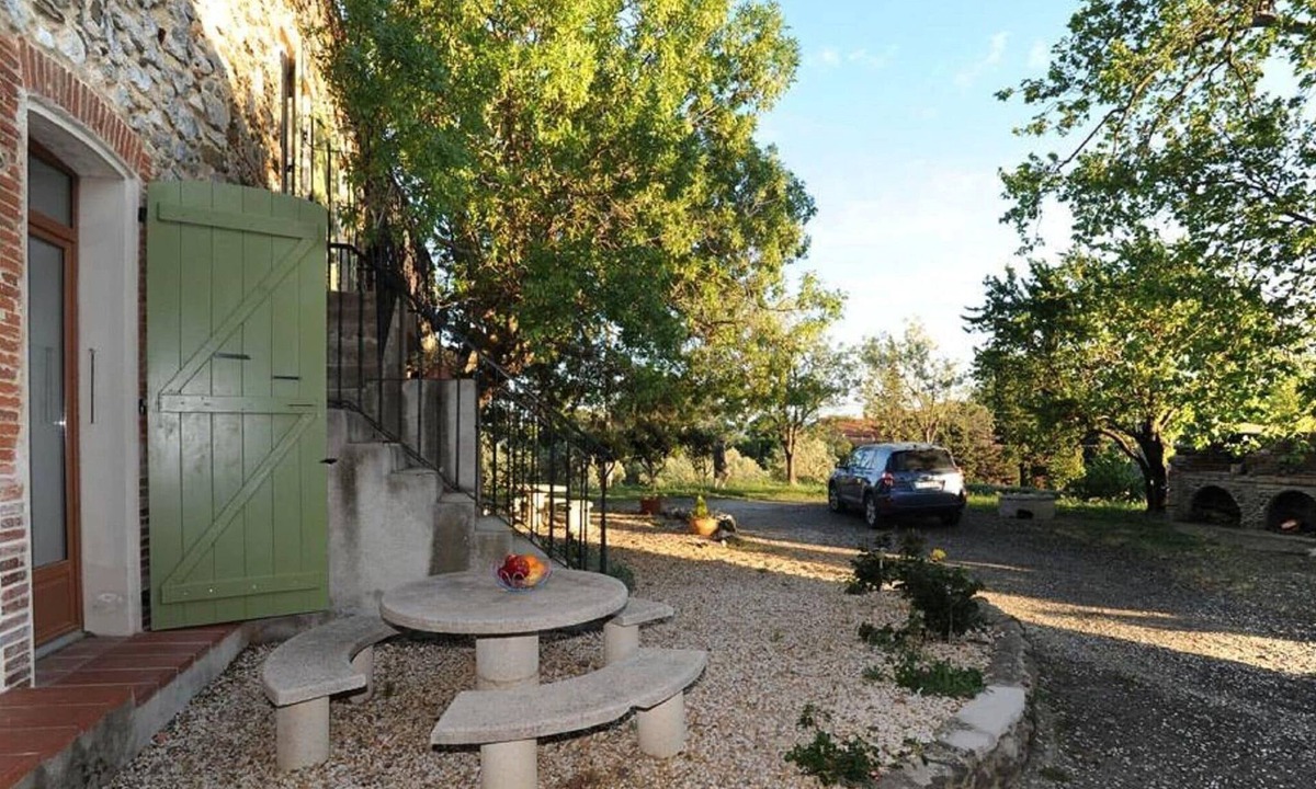 Tautavel House | Charming Holiday Home in Tautavel with Balcony