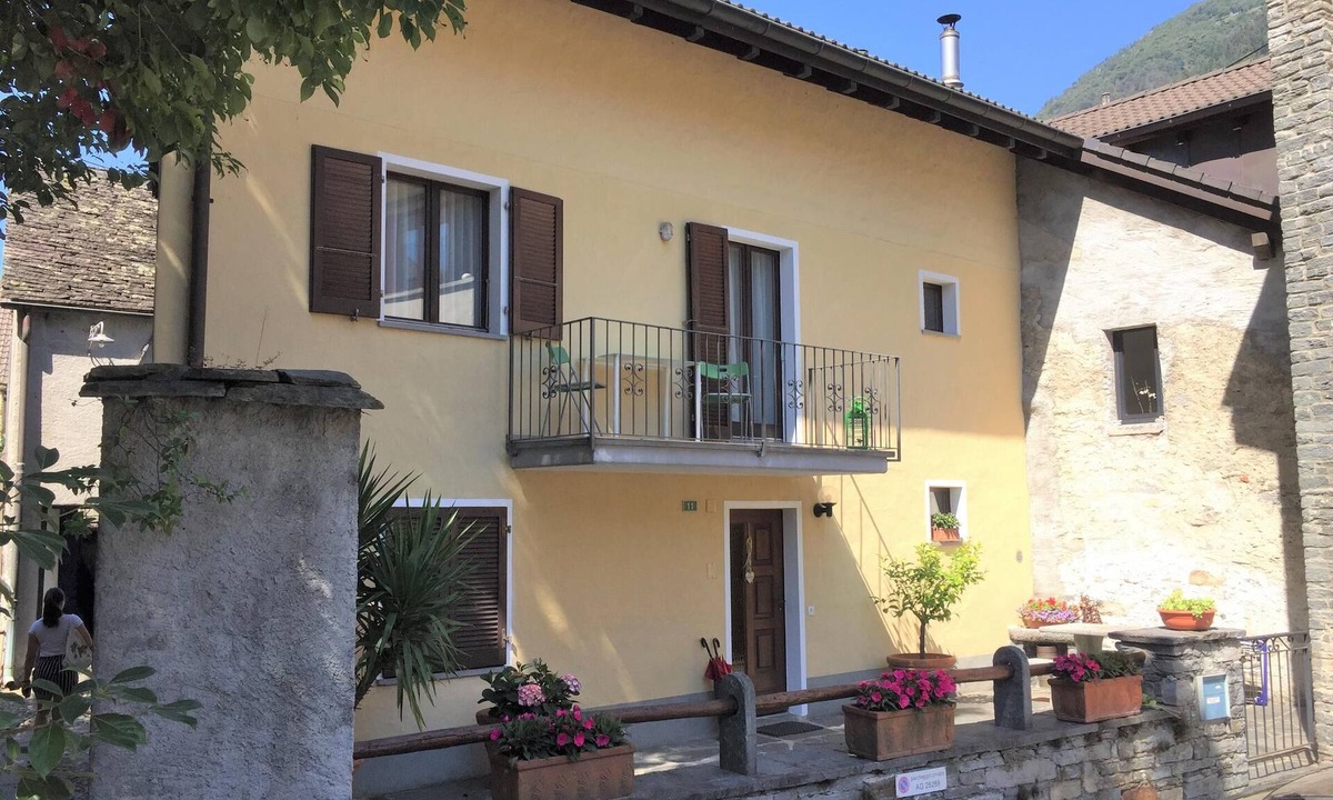 Terre di Pedemonte House | Charming holiday home in the heart of the village of Verscio, Centovalli Valley