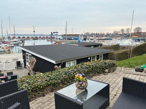 Rødvig House | Charming holiday home on the harbour (5 persons)