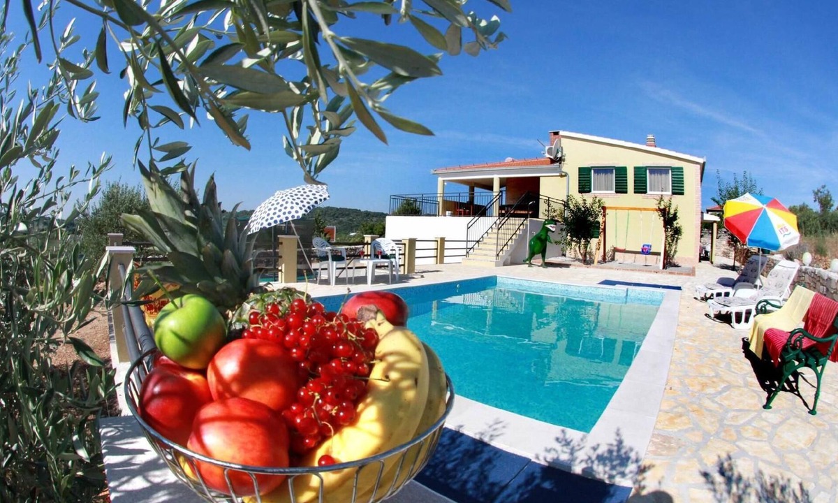 Grohote House | Charming Holiday House with extensive view