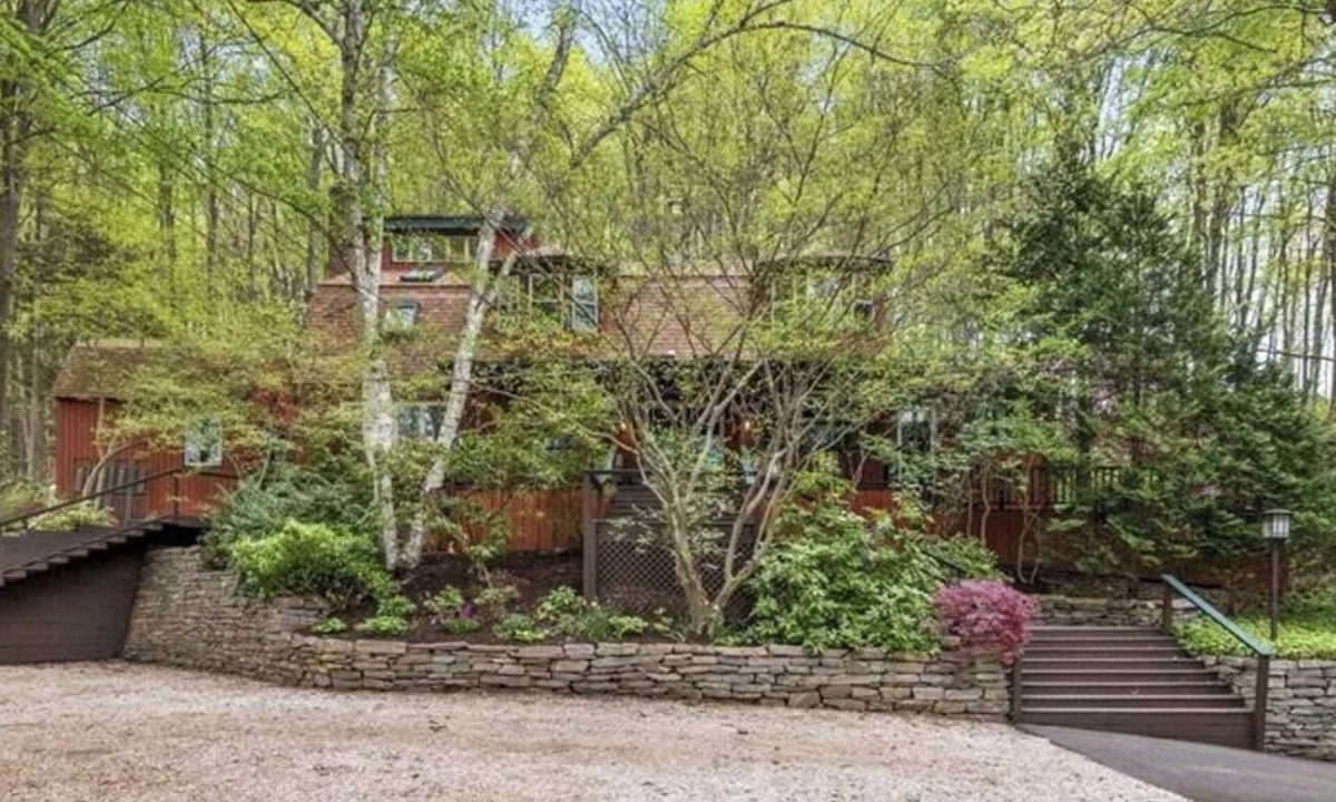 Guilford House | Charming Home Among the Trees