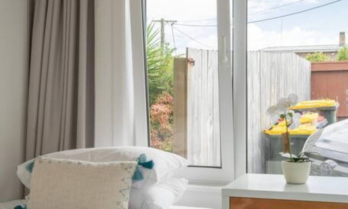 Forrest Hill House | Charming Home Forrest Hill