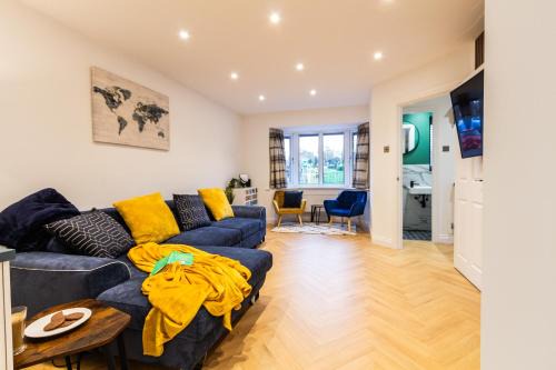 Bromsgrove House | Charming Home in Bromsgrove - Perfect for Groups